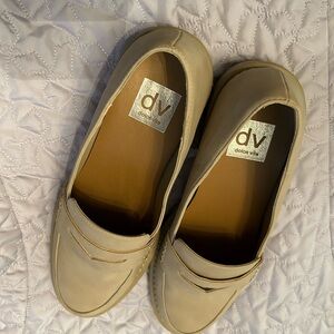 Dolce Vita Catalina loafers - size 8.5.  Brand new condition.